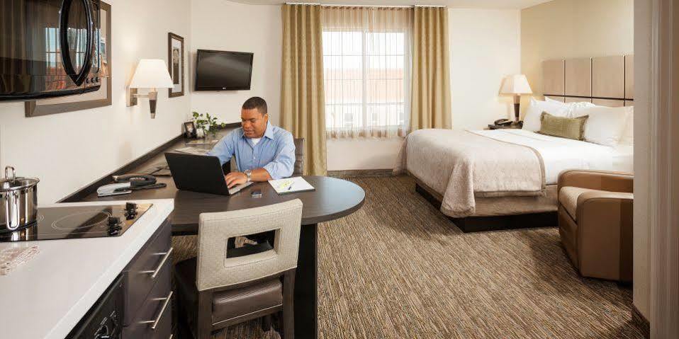 แคนเดิลวู้ด สวีท เวสทัล - บิงแฮมตัน Hotel Vestal ภายนอก รูปภาพ